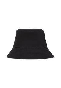Cappello a secchiello nero con un tessuto morbido, corona cilindrica, ampi vis e sottili dettagli testurizzati lungo il bordo e il corpo.