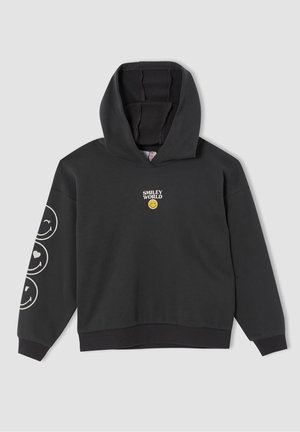 Schwarzer Hoodie aus weichem Stoff mit einem zentralen Logo mit einem Smiley-Gesicht und grafischen Smiley-Icons entlang des linken Ärmels.