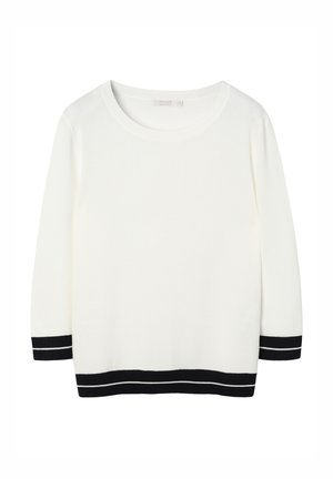 Pulover alb cu mâneci lungi, cu marginile și tivul dungi alb-negru, având un decolteu rotund și o etichetă mică cu mărimea în interiorul gulerului.