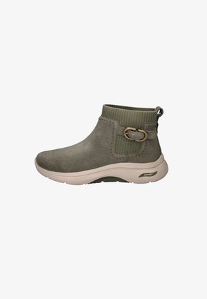 Skechers, SKECHERS GO WALK ARCH FIT 2.0 DAMES BOOTS - Boots à talons - groen
