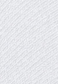 Weißer Textilstoff mit einem diagonalen Rippenmuster, das feine Fäden und ein weiches Erscheinungsbild aufweist, geeignet für verschiedene textile Anwendungen.