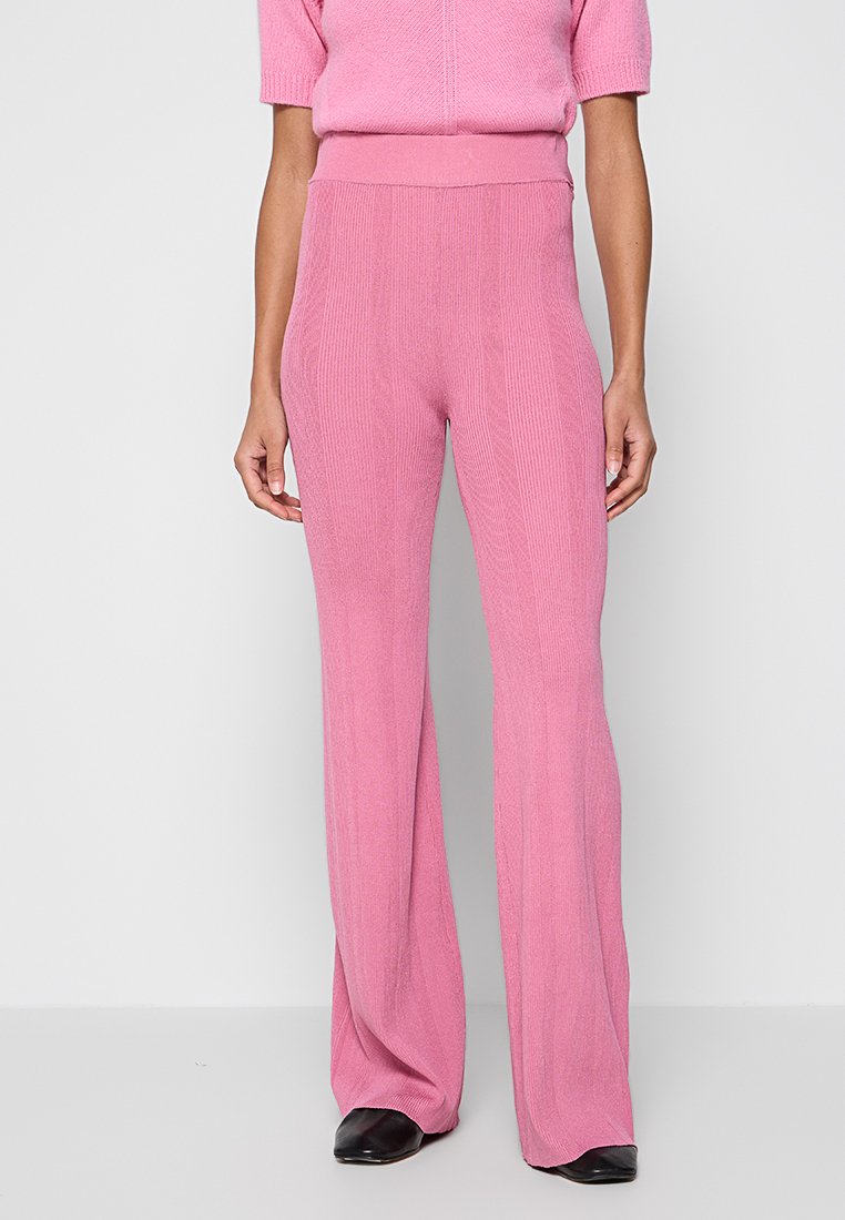 REMAIN Broek roze