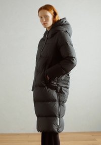 Marc O'Polo PUFFER COAT WITH HOOD SIDE SLITS WITH ZIPPER WELT POCKETS BACKPACK BELTS - Dūnu mētelis - light graphite