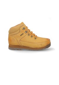 Botas de senderismo impermeables en color marrón con acentos beige, ojales de metal y agujetas naranjas. Presentan una suela de goma texturizada para una mayor tracción.