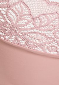 Triumph AMOURETTE SPOTLIGHT HIPSTER - Cuecas - tea rose
