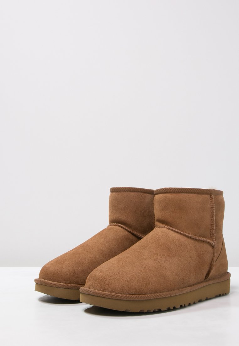 UGG CLASSIC MINI II Botines chestnut Zalando.es UGG AIKA Botines chestnut Zalando.es