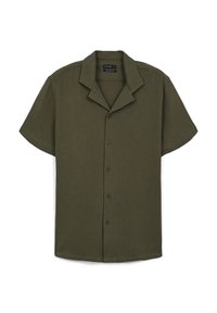 Camicia a maniche corte con bottoni di colore verde oliva, realizzata in tessuto testurizzato, con colletto a scollatura a V e cinque bottoni neri sul davanti.