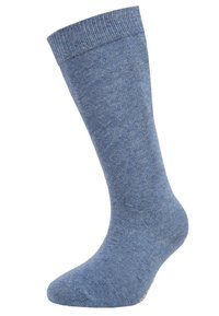 Calza blu alta fino al ginocchio realizzata in un morbido tessuto testurizzato con un bordo a coste. Presenta un corpo liscio e una punta rinforzata.