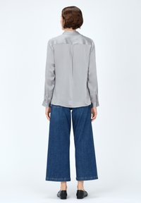 Caroll JEANNE B - Camicia - gris clair