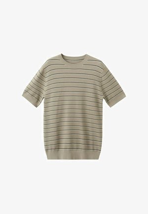 Pull en maille beige à manches courtes avec fines rayures horizontales noires et bords-côtes aux manches et à l'ourlet, posé à plat sur fond blanc.