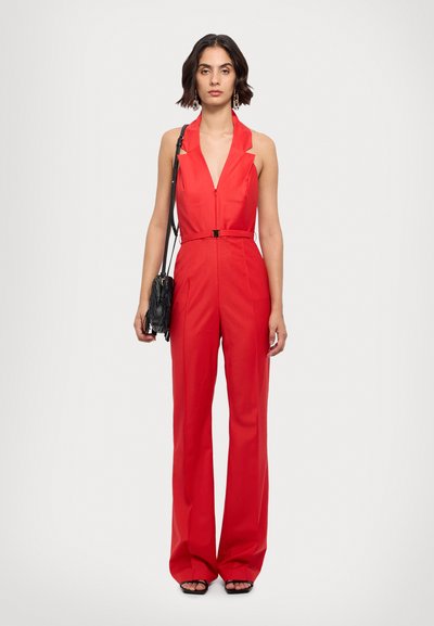 Materiel BUCKLE BELT JUMPSUIT - Macacão - red
