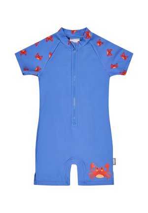 Blauer Kinder-Badeanzug mit kurzen Ärmeln und seitlichem Reißverschluss, roten Krabbenmustern auf den Ärmeln und einem großen roten Krabbengrafik auf dem Bein.