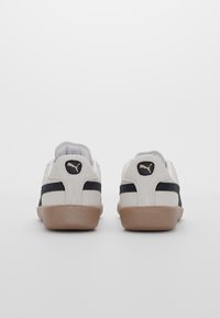 Thumbnail Image 6