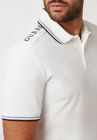 Guess KLASSISCHES - Poloshirt - weiß