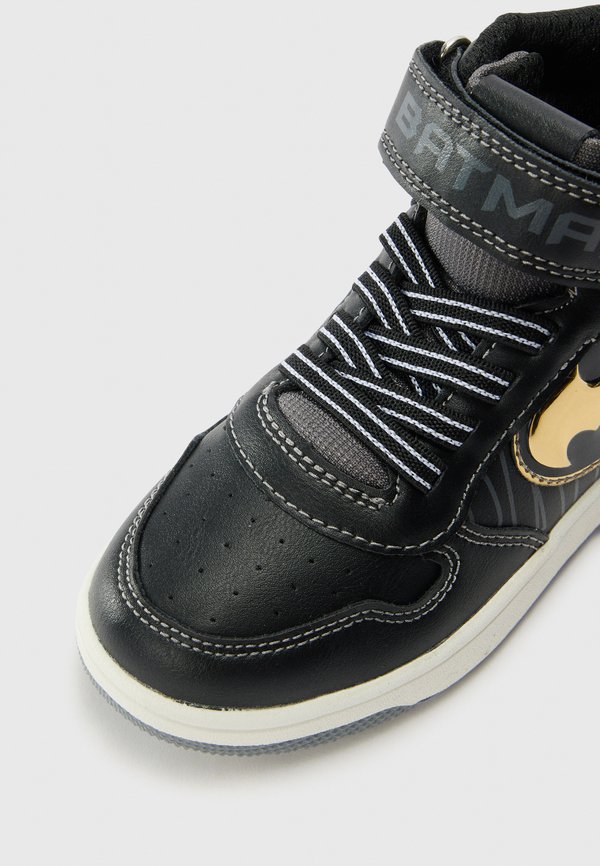 WASHIBA - High-top trainers4