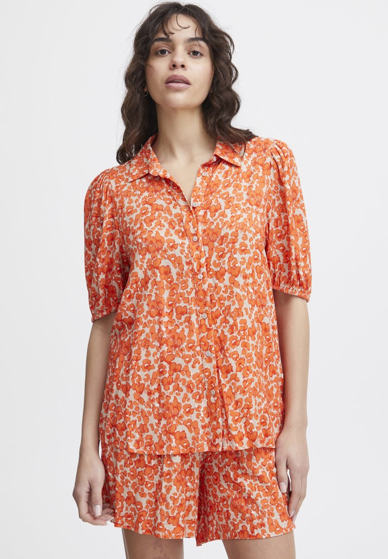 ICHI - IHAYA SH - Overhemdblouse - coral rose leo aop, Vergroten