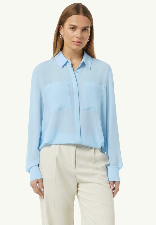 LEICHT TRANSPARENTE MIT VERDECKTER KNOPFLEISTE - Hemdbluse - hellblau