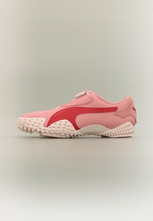 MOSTRO OG JR UNISEX - Treniņu apavi - rosy outlook/candy apple