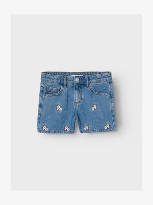 Denim shorts in light blue with a five-pocket design. Features floral embroidery accents on the front. Button closure at the waist.