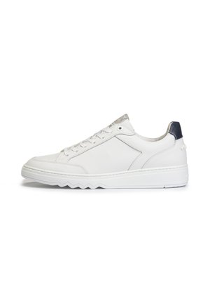 DE KUPSTER   - Trainers - white
