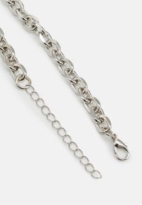 Only & Sons ONSCLARK CROSS NECKLACE UNISEX - Nyaklánc - silver-coloured
