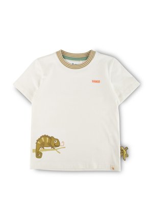 Weißes Baumwoll-T-Shirt mit grün-gold gestreiftem Rundkragen, mit einem braunen Chamäleon-Graphik auf der Vorderseite und einem bunten Etikett an der Seite.