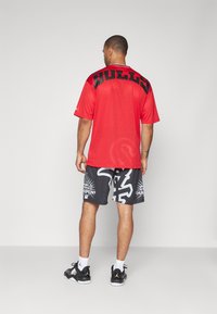 New Era MLB CHICAGO WHITE SOX LARGE LOGO SHORT - Pantaloncini sportivi - black