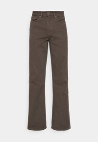 Ruskeat farkut, joissa on korkea vyötärö, suorat lahkeet ja viisi taskua. Ominaisuuksiin kuuluu metallinen nappi ja vetoketjusuljenta, tekstuuriltaan sileä.