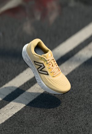 FRESH FOAM X EVOZ V4 - Obuwie do biegania treningowe