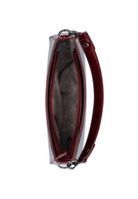 Pochette à poignet blanche élancée avec des bordures bordeaux et une anse, montrant un dessus ouvert et un intérieur en tissu gris à motifs avec un compartiment zippé.