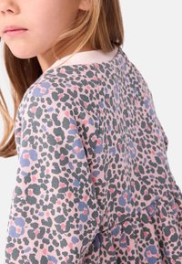 Petit Bateau ROBE MOLLETON - Freizeitkleid - joli/multico