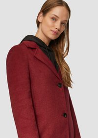 s.Oliver MIT REVERSKRAGEN - Classic coat - rubinrot