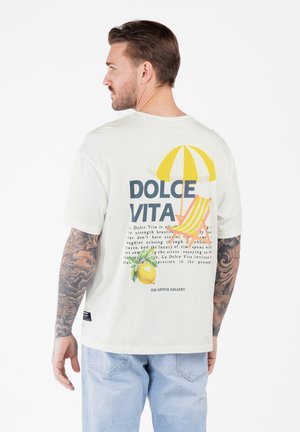 Key Largo KEY LARGO MT KLDOLCE VITA ROUND-LOOSE - T-Shirt print - whisper white