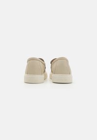 Calvin Klein Trainers - turtle dove