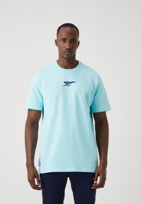 adidas Performance ARSENAL LONDON SZN TEE - Klupska odjeća - clear aqua