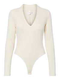 Ribbed pitkähihainen body vaaleassa sävyssä, jossa on syvä V-pääntie, tiukka muotoilu ja thong-pohja virtaviivaista siluettia varten.