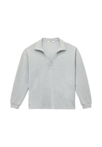 Lichtgrijze langslijfer pullover met open kraag en een relaxte pasvorm, gemaakt van zachte katoenmix stof.