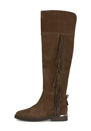 Bottes en suède marron haute jusqu'au genou avec de longs accents de frange sur le côté extérieur et un petit talon carré. Texture lisse et bout rond.
