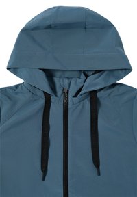 Veste légère bleue avec capuche, dotée de fermetures éclair et de cordons de serrage noirs. Texture lisse, sans motifs ni accents visibles.