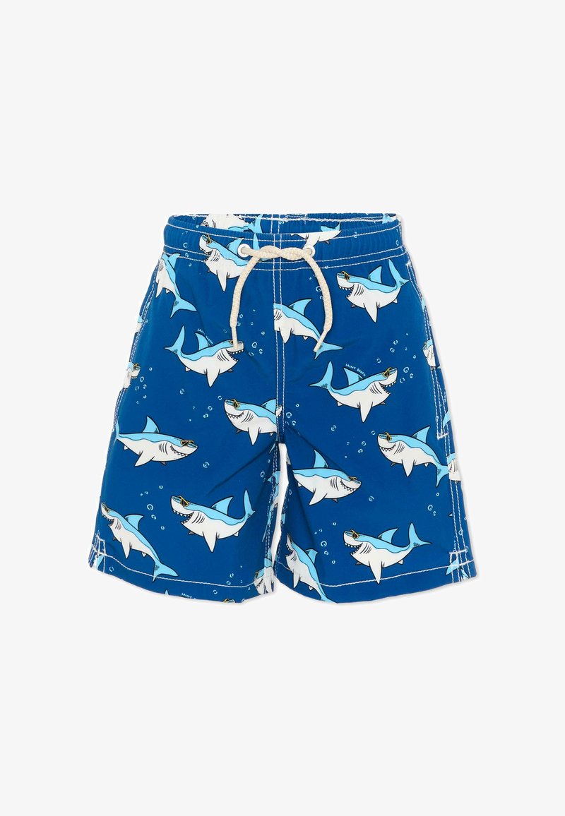 Shorts de bain pour enfants bleus avec des requins blancs et bleu clair portant des lunettes de soleil, taille élastique et cordon blanc.
