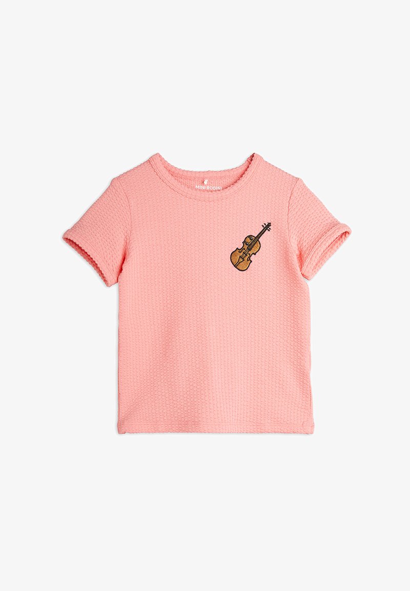 Rozā īsām piedurknēm T-krekls ar teksturētu vafļu rakstu, ar nelielu izšūtu vijoles dizainu kreisajā krūšu daļā.