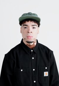 Carhartt WIP STAMP UNISEX - Boné - duck green/black