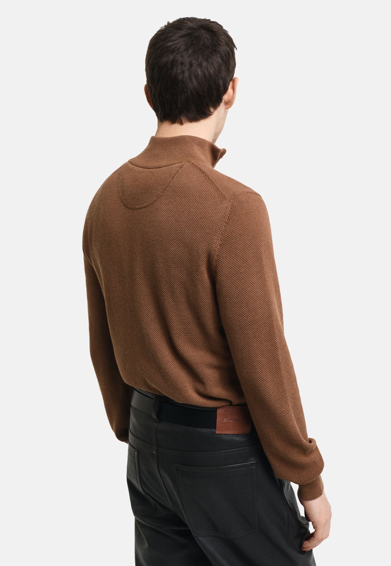 HALF-ZIP