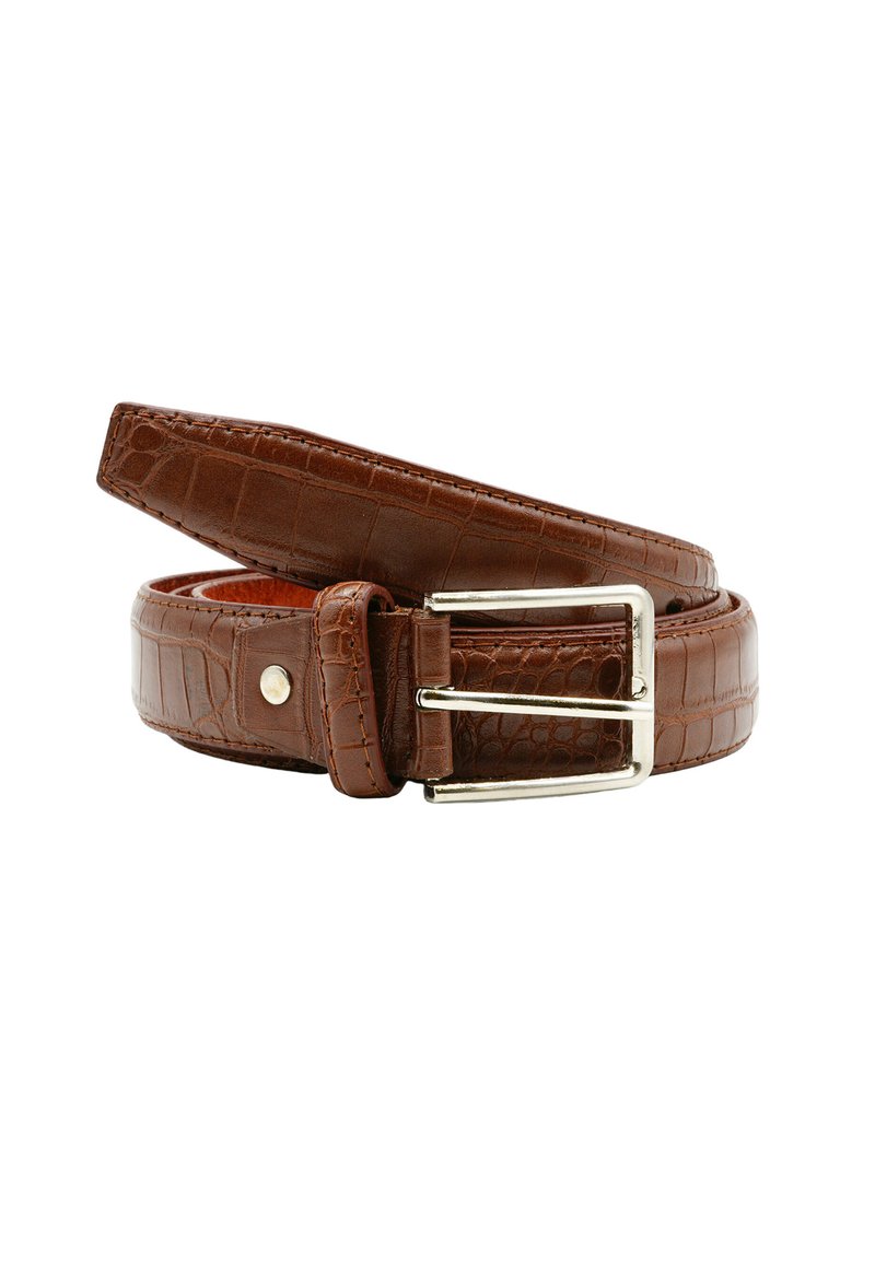 Cintura in pelle marrone con texture a coccodrillo, fibbia in metallo argentato e un dettaglio con bottone a pressione, che presenta una finitura liscia e lucida.