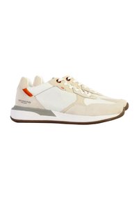 Beige og hvide sneakers med perforerede sidepaneler, runde snørebånd, orange detaljer, grå mellemsål og tekstureret suede-detalje.