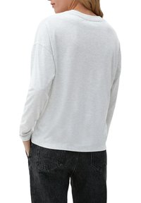 s.Oliver LONGSLEEVE GLITZEREFFEKT - Bluzka z długim rękawem