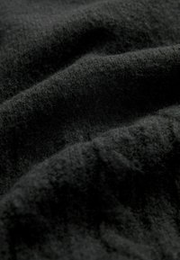 Next Neule - black