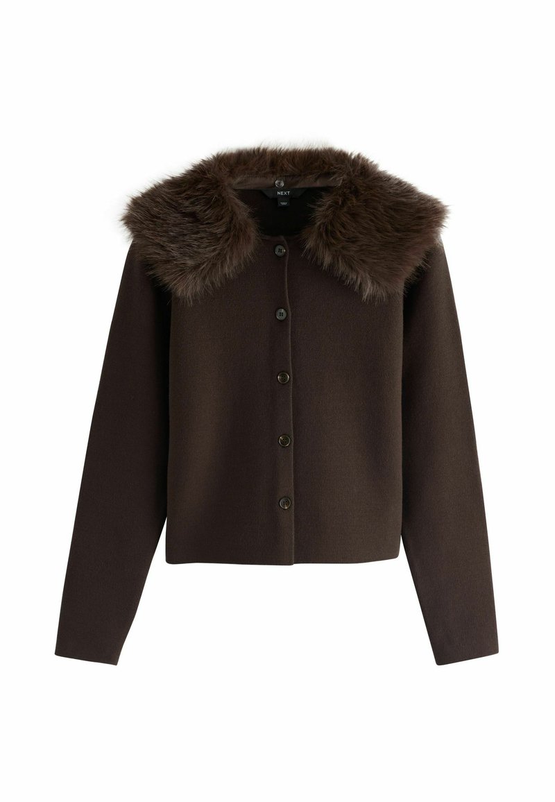 Bruine wolcardigan met een nep-bont kraag, knoopsluiting aan de voorkant, lange mouwen en een vierkante snit. Glad textuur met een subtiele glans.