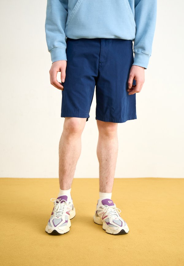 CALDER  - Shorts - ink