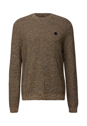 Braun gestrickter Pullover mit Rundhalsausschnitt, langen Ärmeln und kleinem schwarzem Rundlogo auf der Brust. Strukturierter Stoff mit unterschiedlichen Mustern.